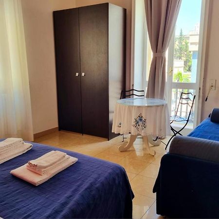 Harmony Central Lecce Bagian luar foto