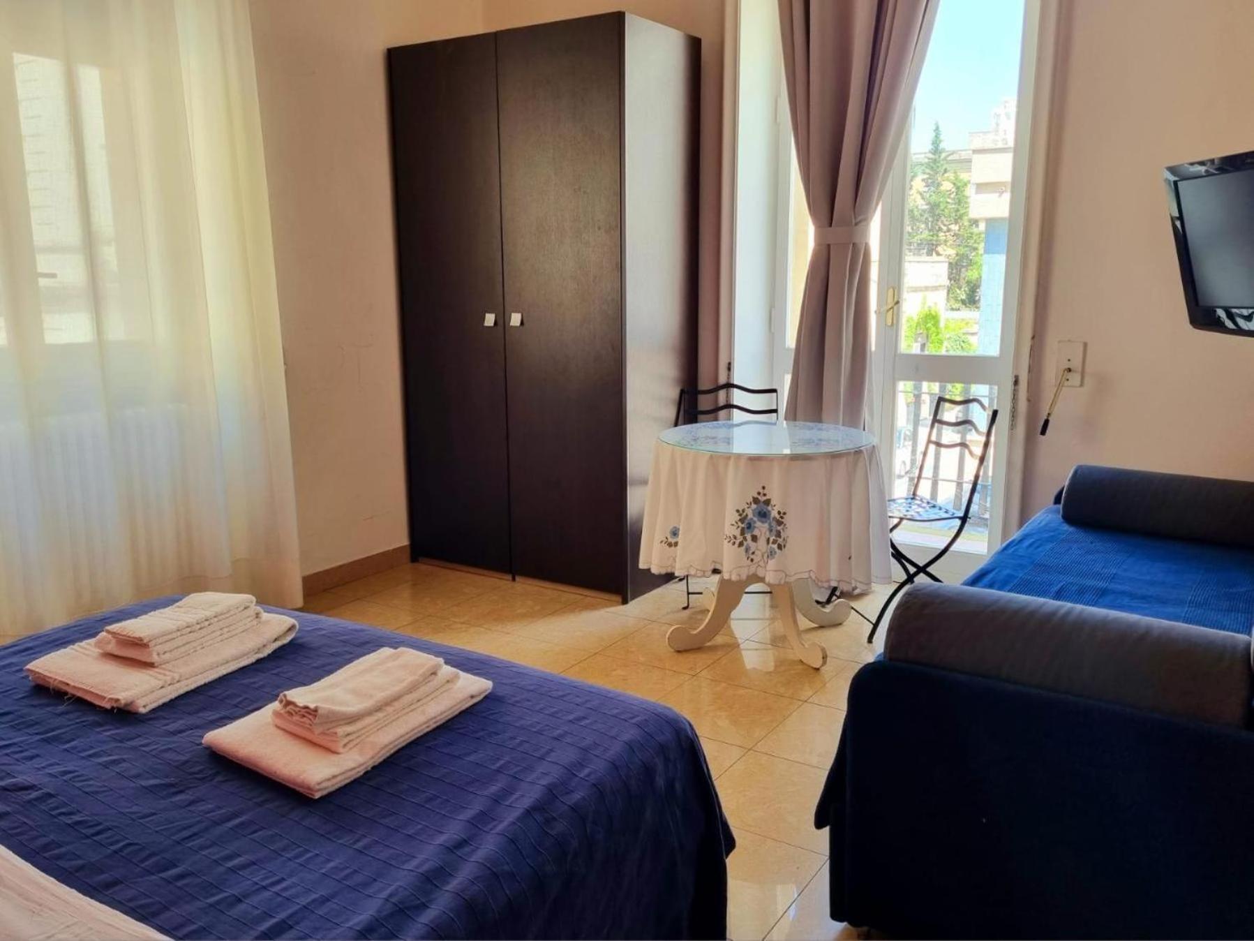 Harmony Central Lecce Bagian luar foto