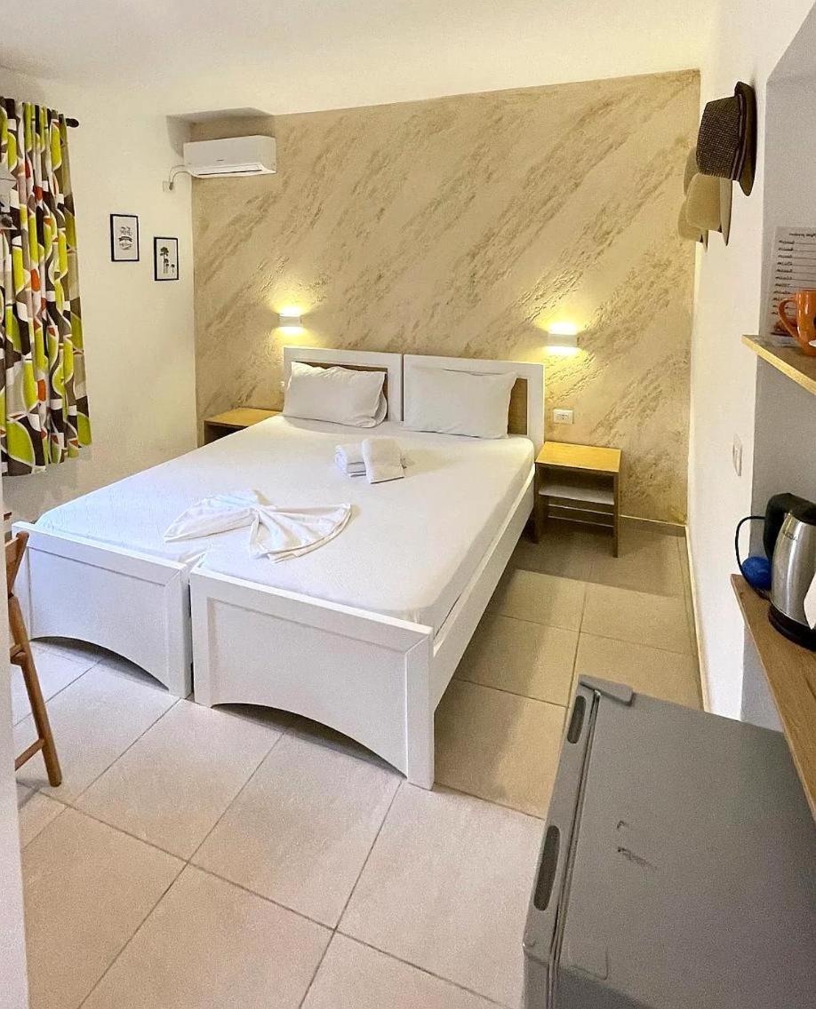 Harmony Central Lecce Bagian luar foto